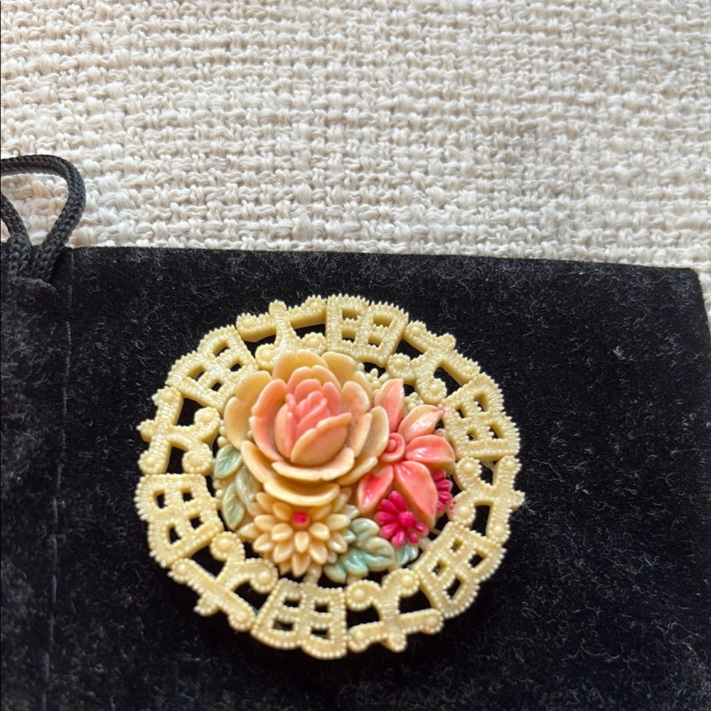 Vintage Floral Brooch